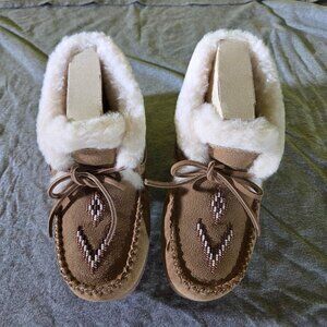 Manitobah Street Moc - Oak (Brown) - Ladies - Size 7 - Turtle Sole - NEW